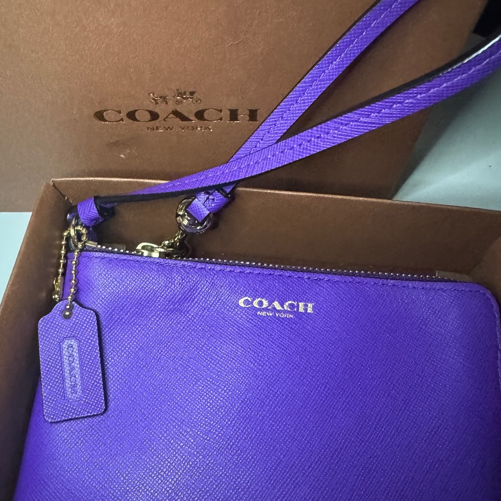 Coach saffiano small leather wristlet : iris indigo